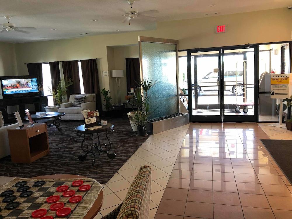Econo Lodge Inn & Suites Hardeeville I-95 photo 30
