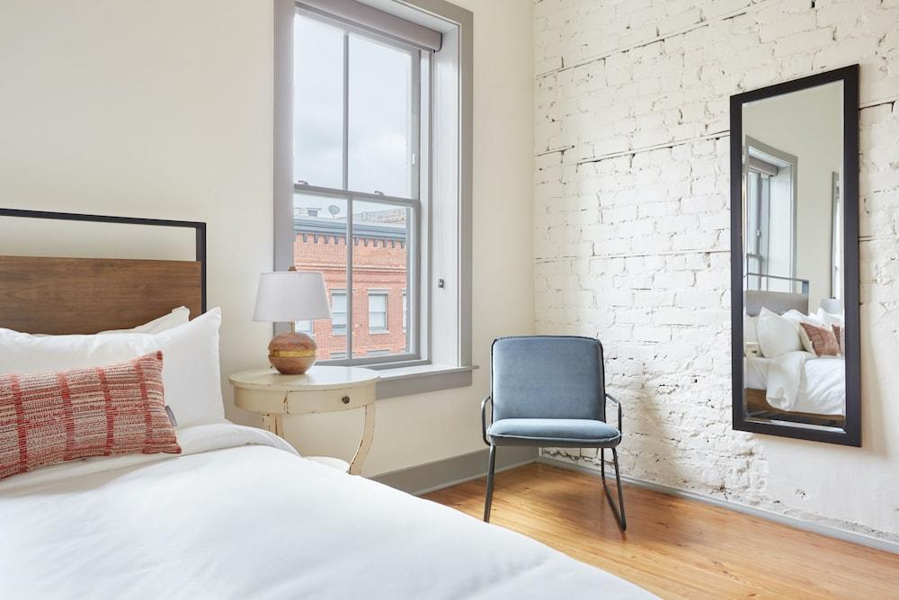 Sonder by Marriott Bonvoy The Broughton Apartments Historic District photo 30