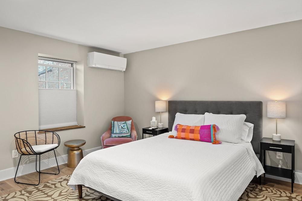 Howard Hotel photo 14