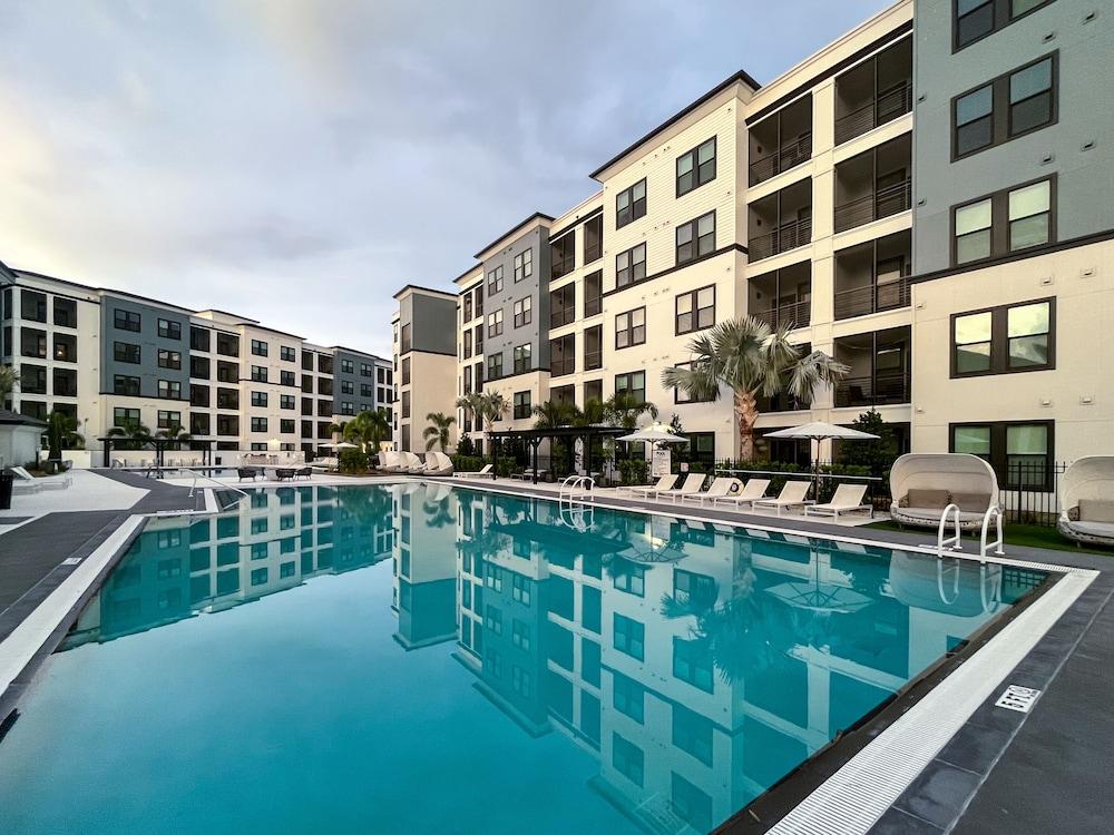 Landing Tampa Westshore photo 2