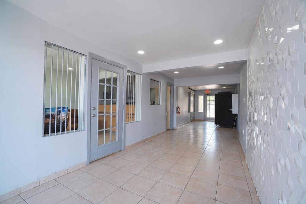 OYO Hotel Midland photo 28