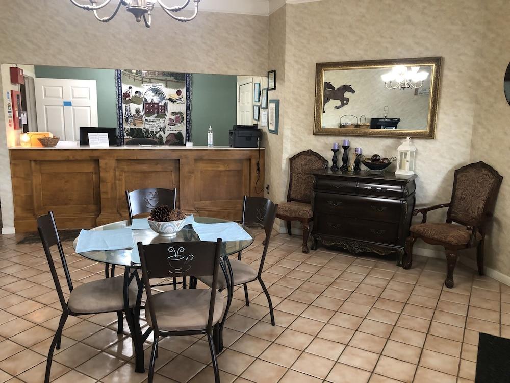 The Tompkinsville Inn photo 25