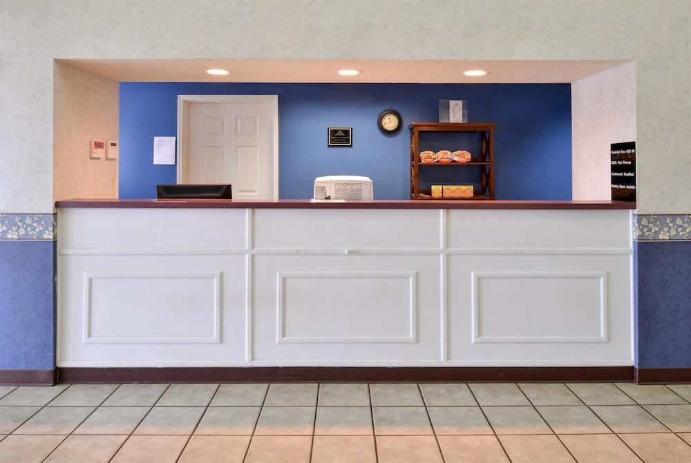 Americas Best Value Inn Smackover photo 8