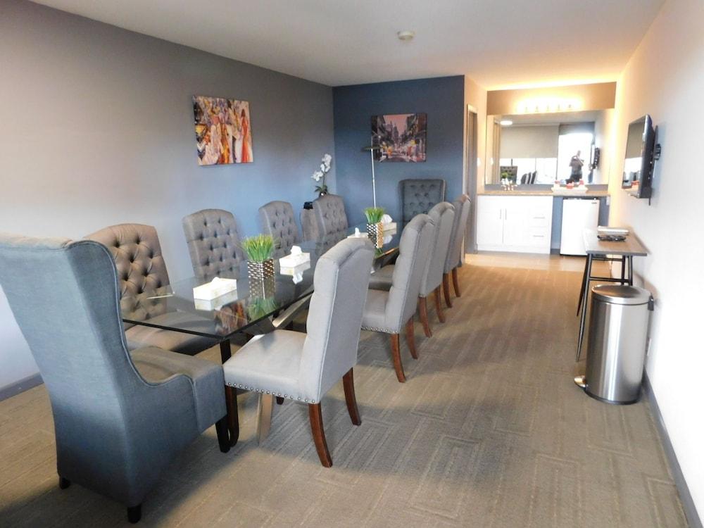 Ramada by Wyndham New Orleans photo 35