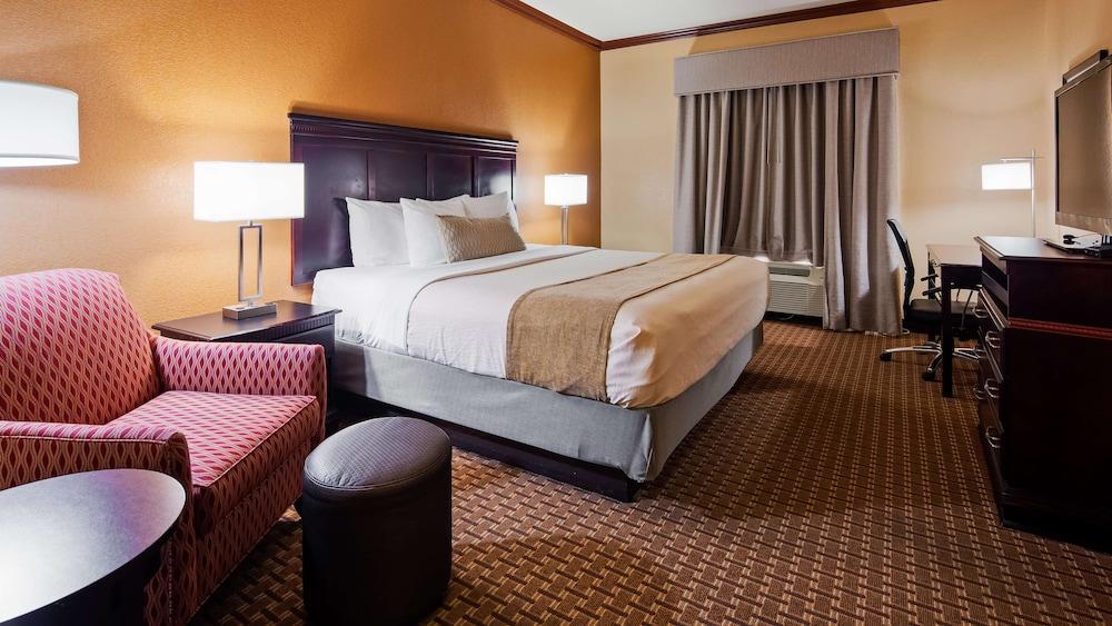 Best Western Granbury Inn & Suites photo 32