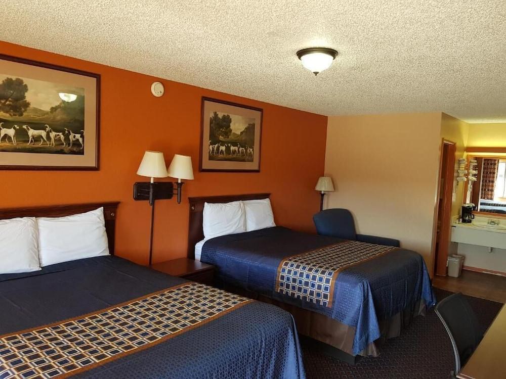 Budget Host Inn Eastland photo 18