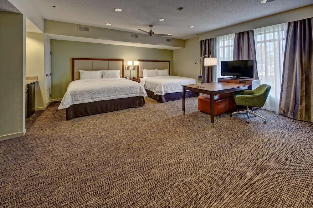 Hampton Inn Savannah-I-95-North photo 7