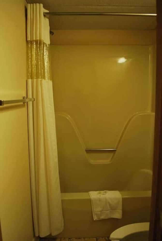 Bama Inn photo 8