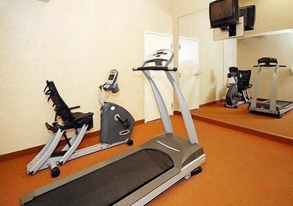 Sleep Inn & Suites Ronks - Lancaster Area photo 49