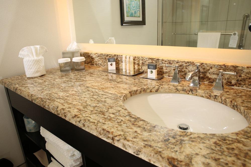 DoubleTree Suites by Hilton Hotel McAllen photo 9