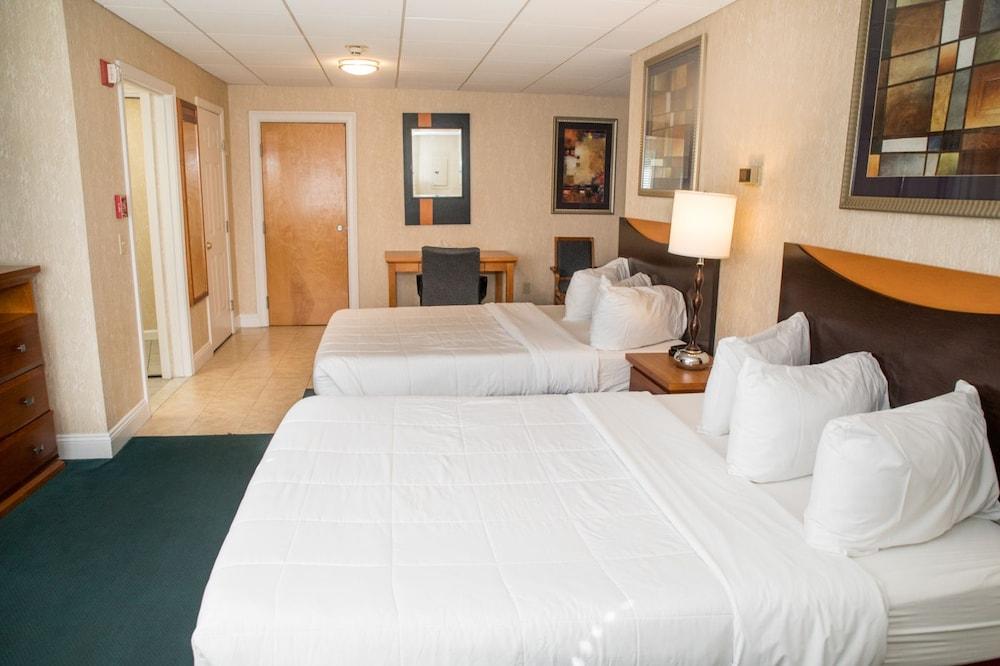 Cedar Park Whirlpool Suites photo 10