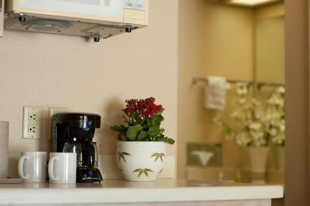 Calipatria Inn And Suites photo 11