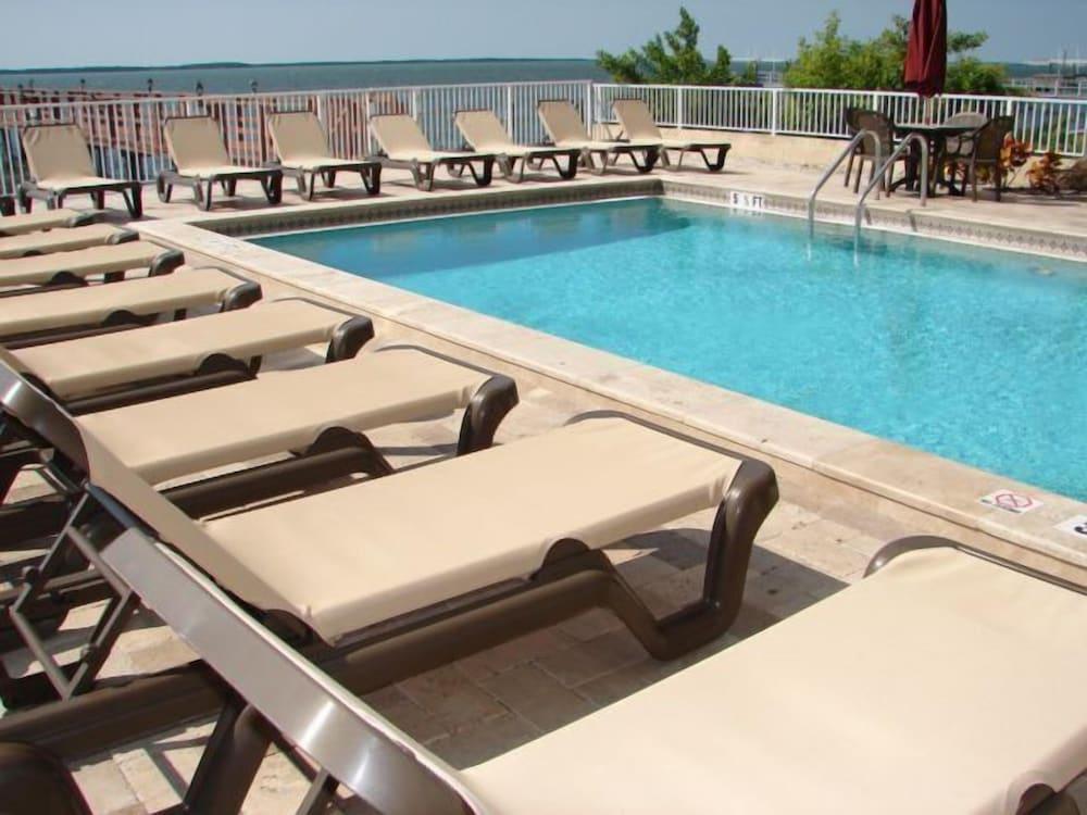Beso Del Sol Resort photo 5