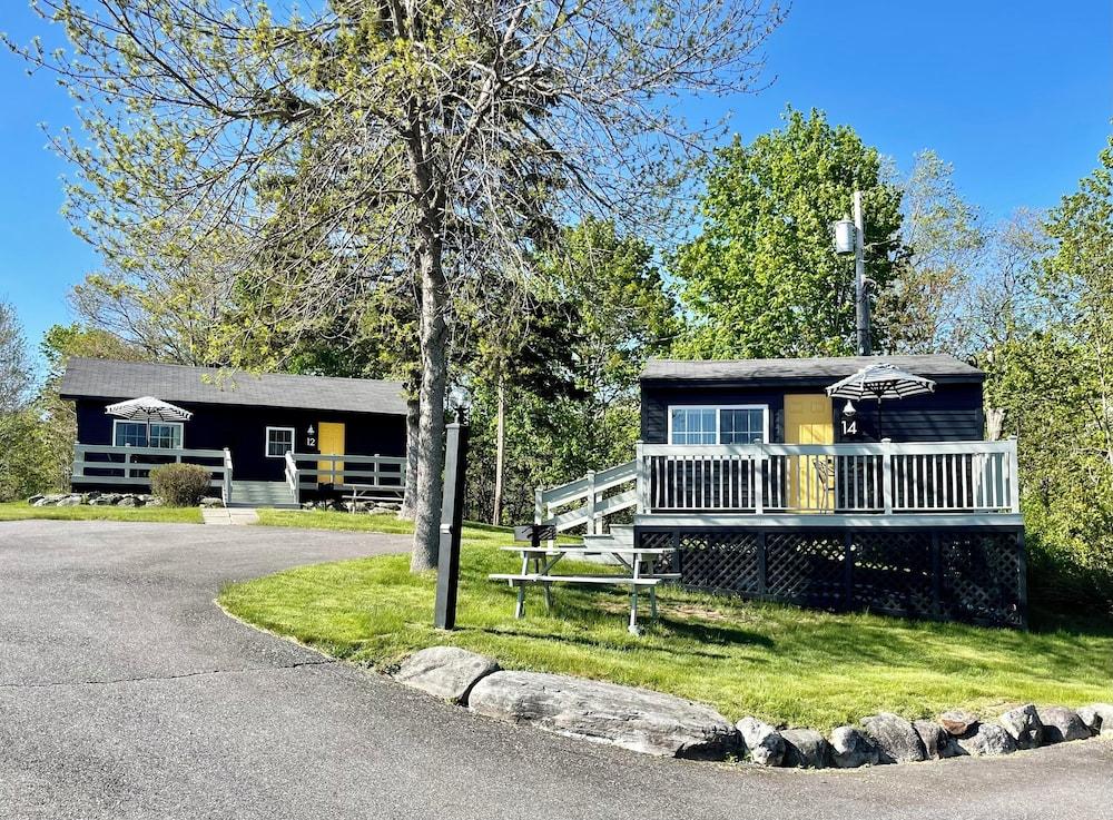 Seascape Motel & Cottages photo 43