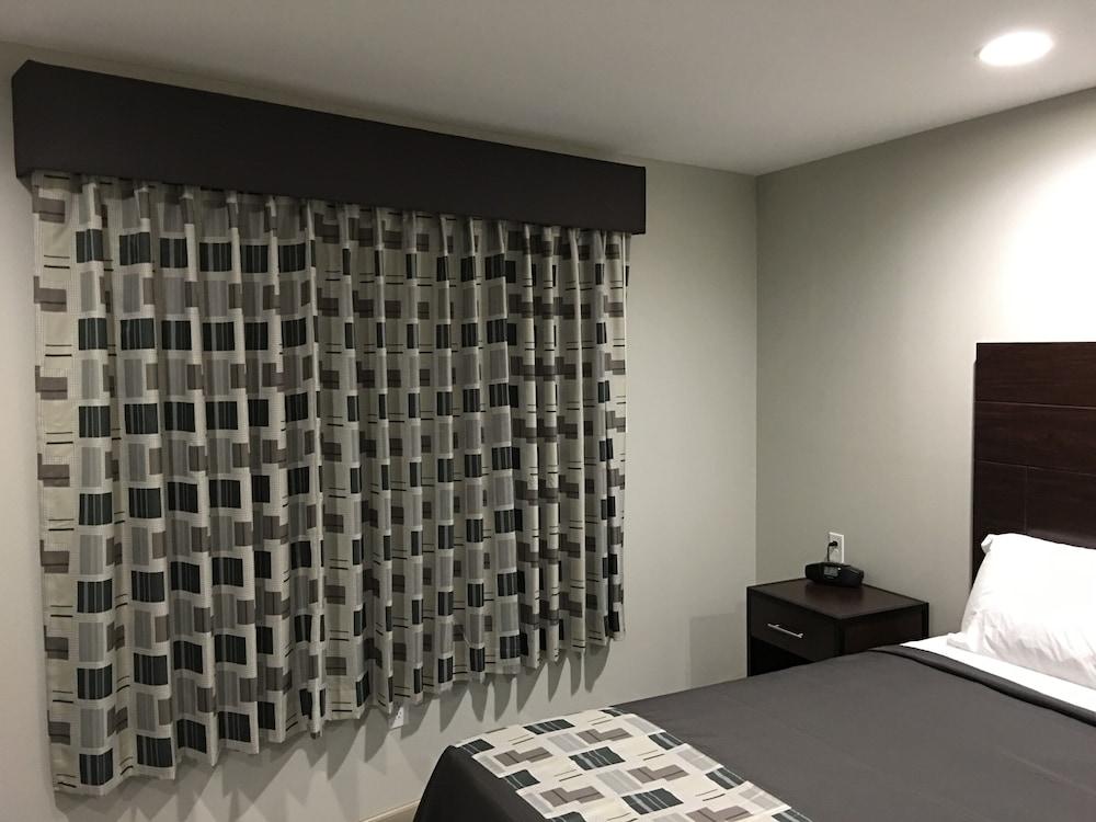 Budget Inn & Suites photo 30