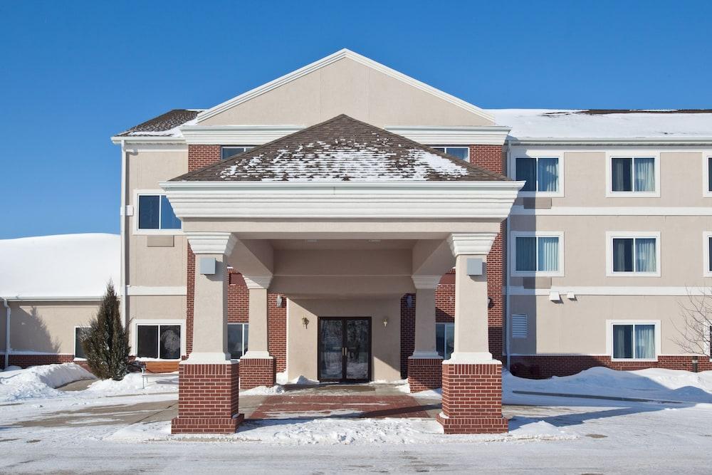 Holiday Inn Express Oneill by IHG photo 49
