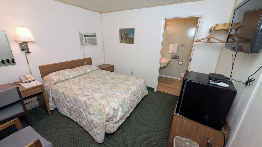 Restwel Motel photo 32