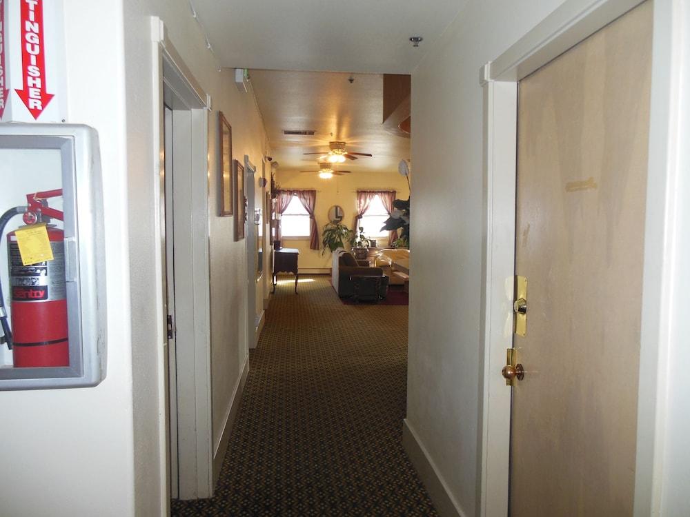 Chelsea Inn Hotel photo 2