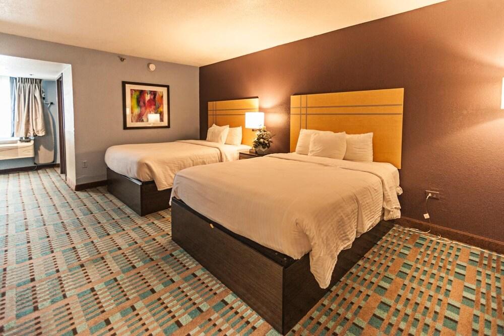 Studio 6 Amarillo, TX – West Medical Center photo 19
