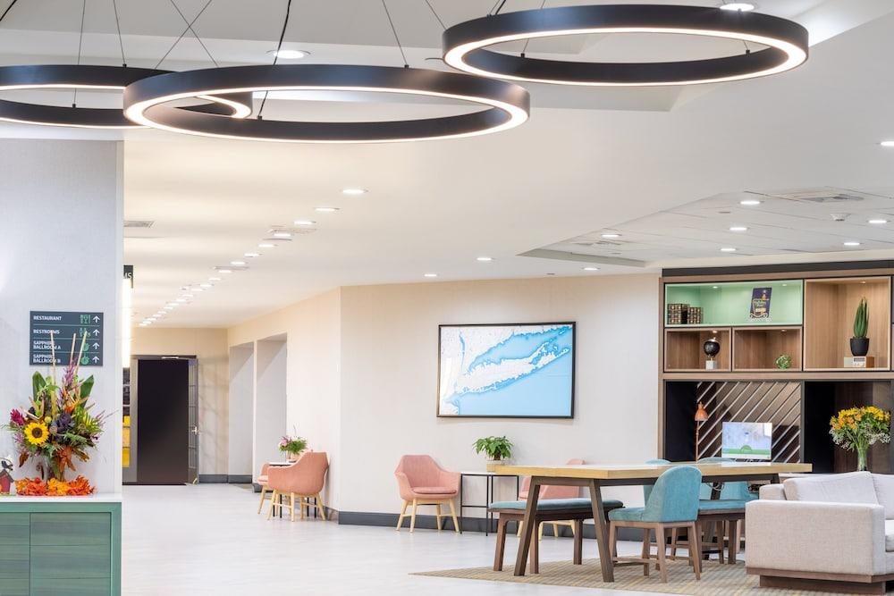 Holiday Inn Long Island-Islip Arpt East by IHG photo 34