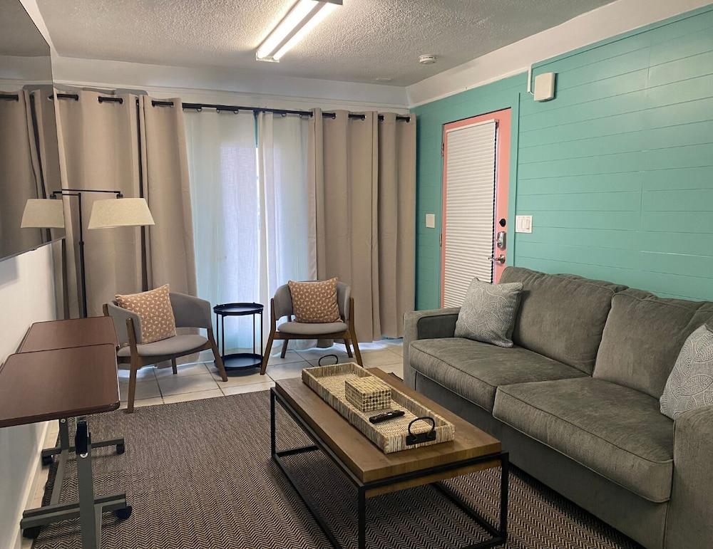 Oasis Palms photo 15