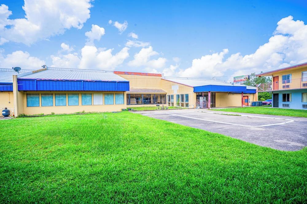 Economy Inn By OYO Livingston TX Hwy 59 photo 64