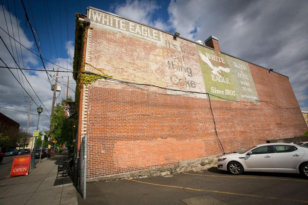 McMenamins White Eagle photo 3