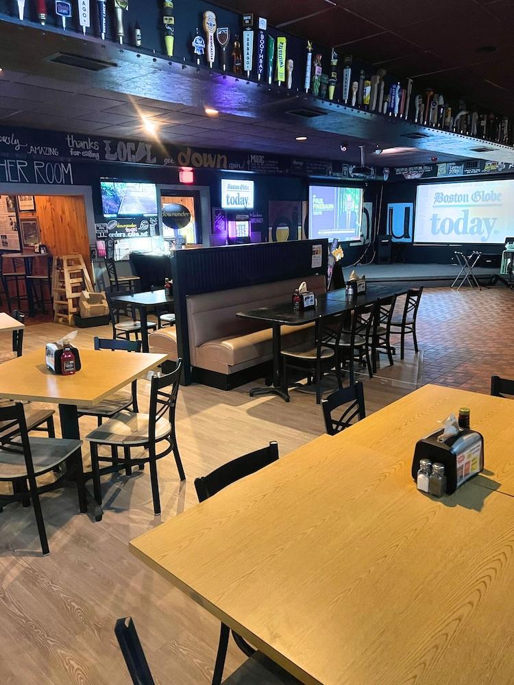 Shiretown Inn & Suites photo 16