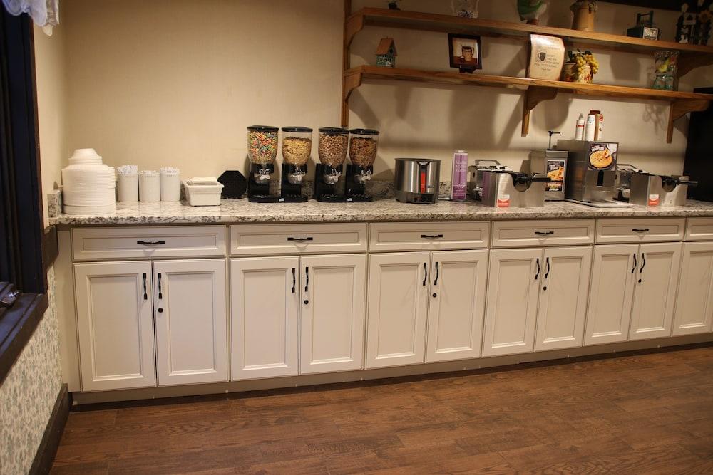 Spring House Inn photo 10