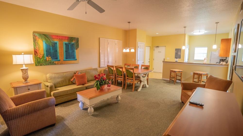 Barefoot Suites photo 54