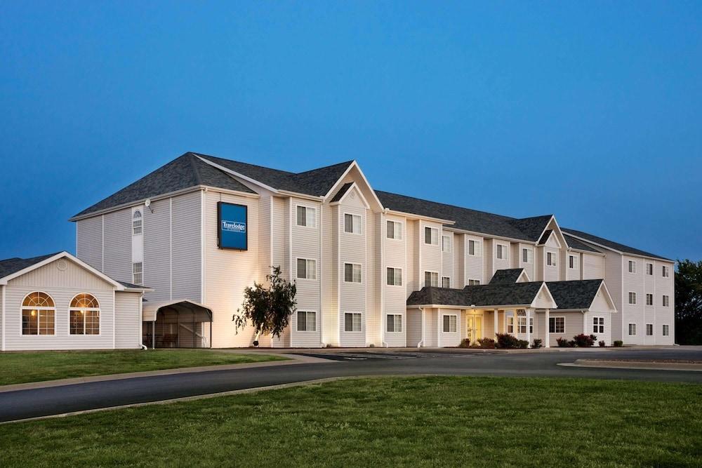 Travelodge by Wyndham Fort Scott photo 5