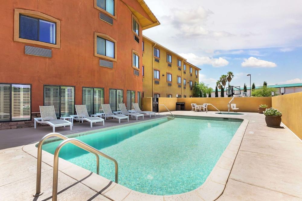 Best Western Plus Safford photo 31