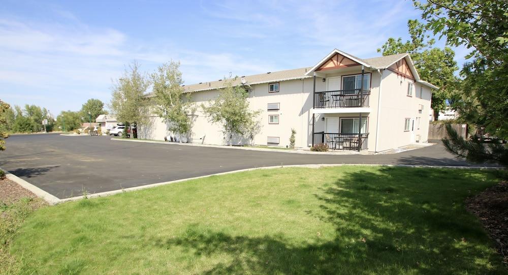 Gateway Inn photo 43