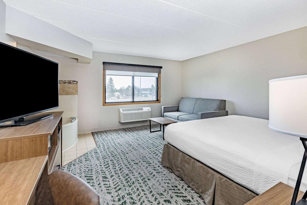 AmericInn by Wyndham Duluth South Black Woods Event Center photo 22