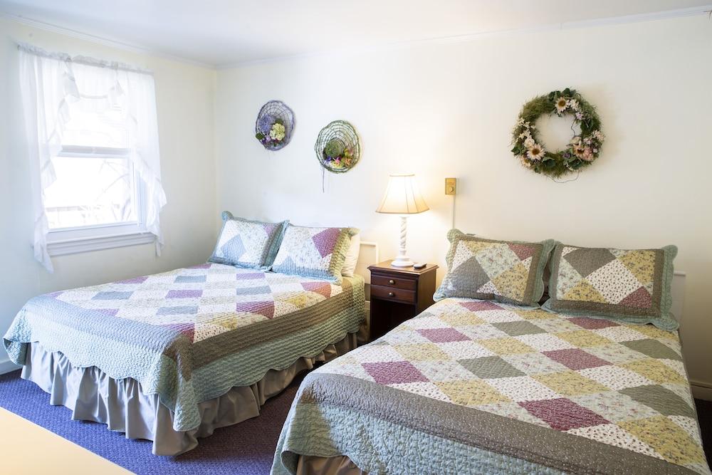 The Chimney Rock Inn & Cottages photo 85