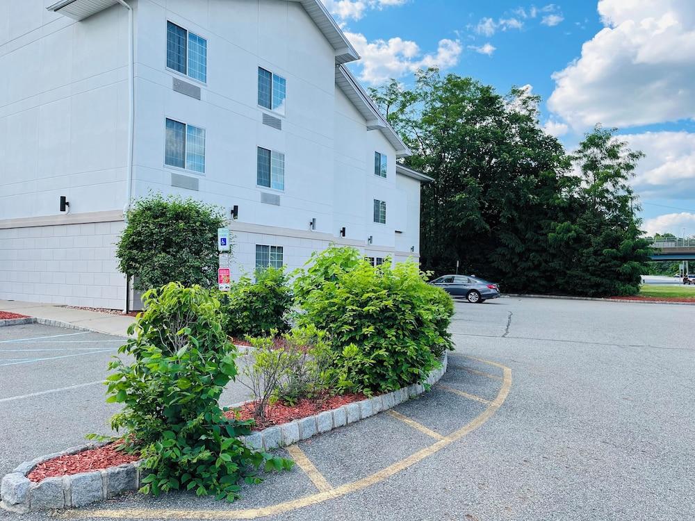 Garner Hotel Mahwah by IHG photo 21
