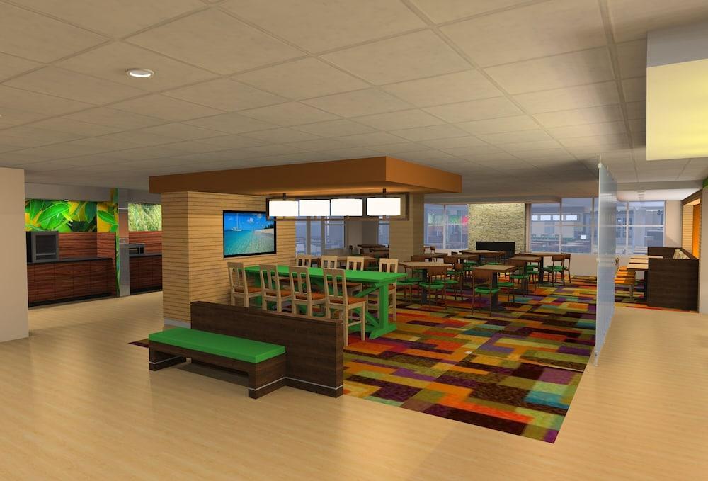 Comfort Inn & Suites photo 20