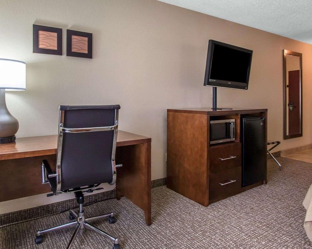 Comfort Inn Livingston photo 10