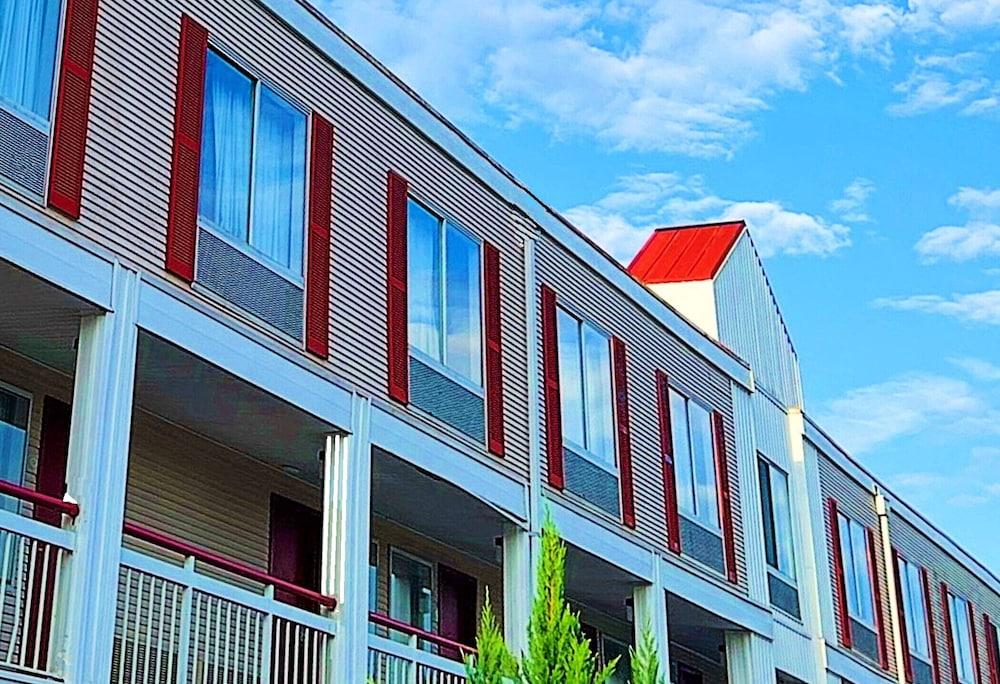 Bposhtels Charlotte - Hostel photo 12