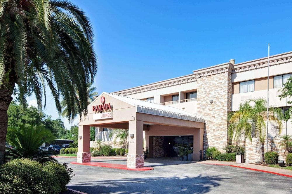 Ramada by Wyndham Houston Intercontinental Airport South photo 1