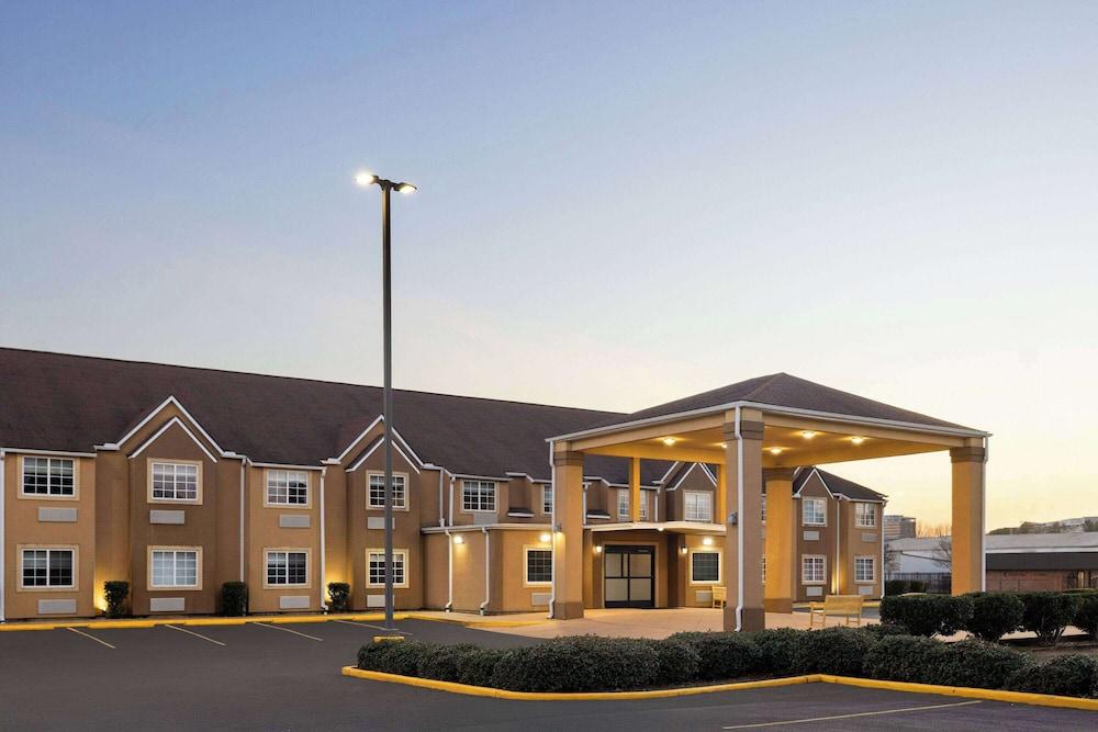 Days Inn By Wyndham Jackson Downtown photo 25