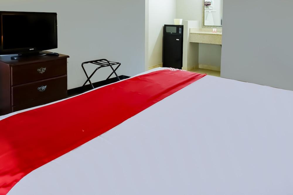 Cypress Inn & Suites Washington by OYO photo 6
