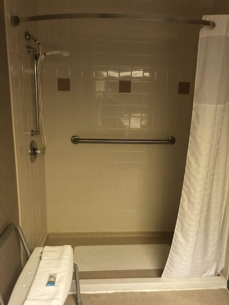 Cayuga Blu Hotel photo 18
