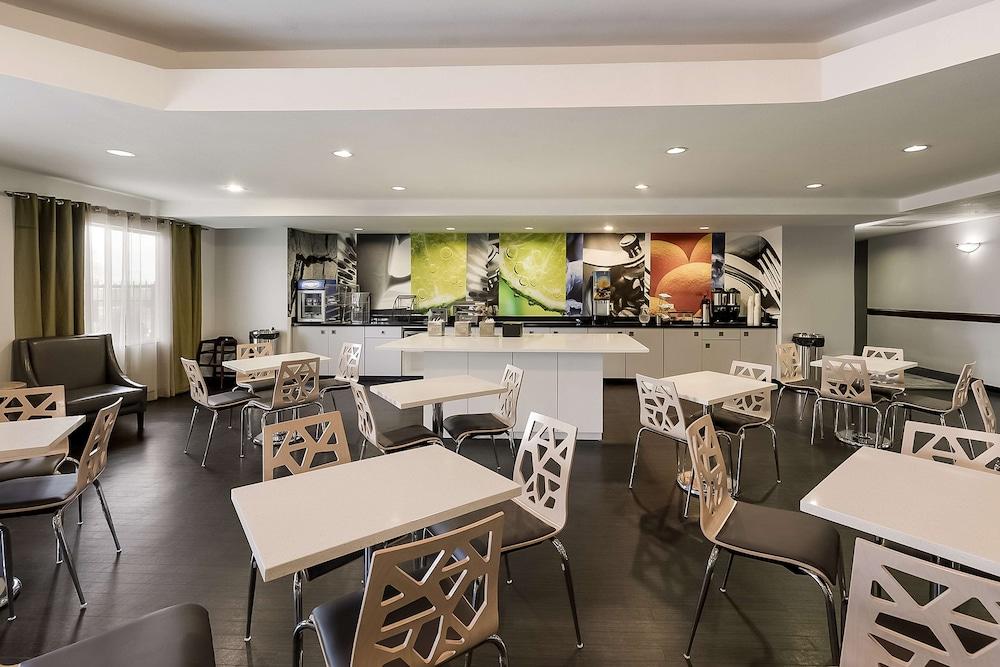 Best Western Douglas Inn & Suites photo 24
