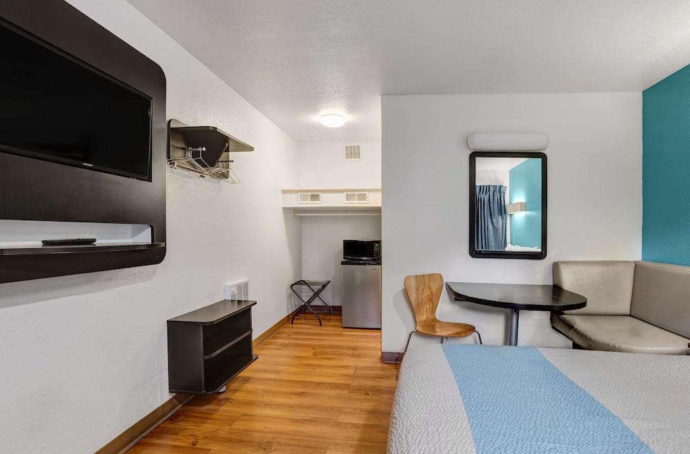 Motel 6 Napa, CA photo 25