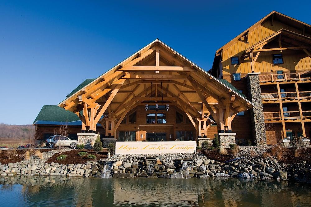 Hope Lake Lodge & Indoor Waterpark photo 52