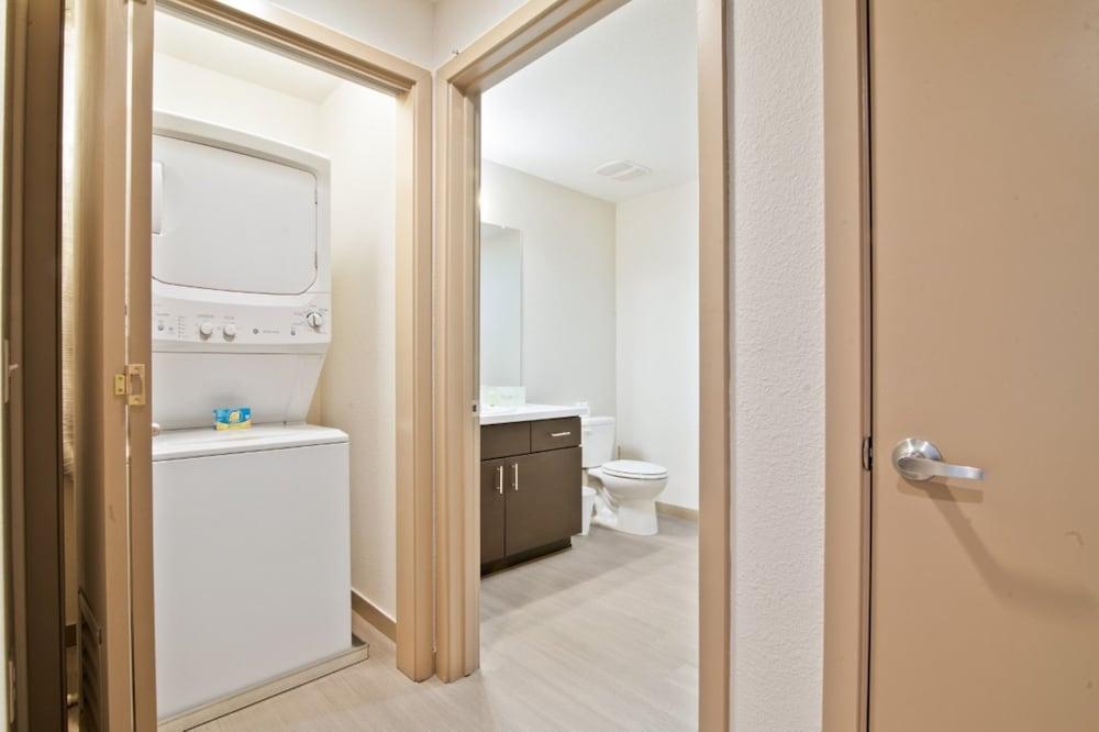 Global Luxury Suites Sunnyvale North photo 17