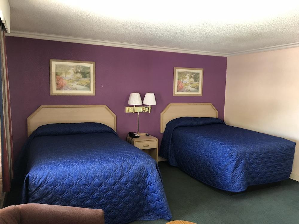Budget Inn photo 11