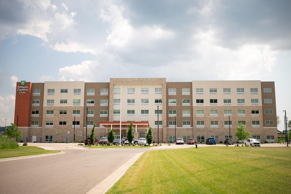 Holiday Inn Express & Suites Onalaska La Crosse Area by IHG photo 41