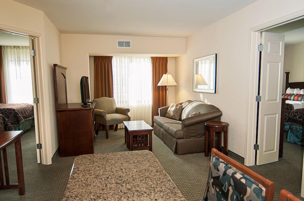 Staybridge Suites Wichita by IHG photo 2